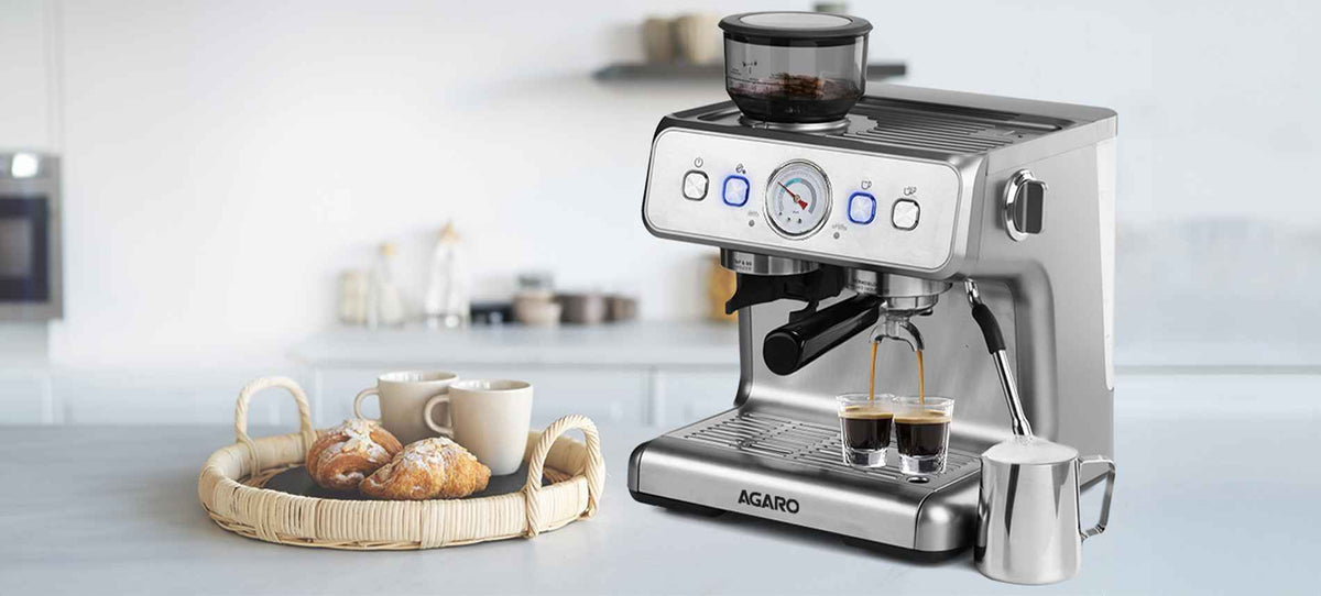 http://agarolifestyle.com/cdn/shop/articles/5_Best_Coffee_Maker_with_Milk_Steaming_Frothing_Capabilities_1200x1200.jpg?v=1693385600