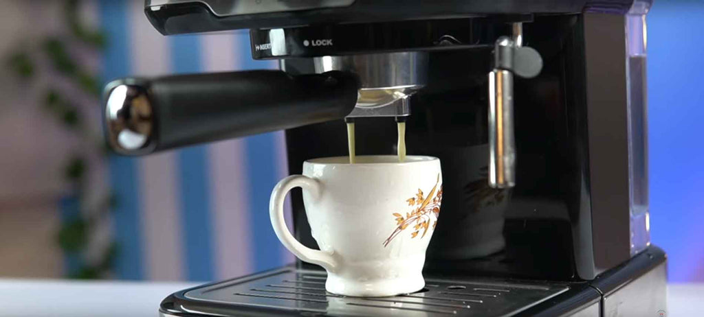 coffee machine with milk frother