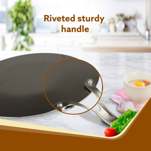 Royal Honey Comb Tawa, 26 cm Diameter, Tri-Ply Steel with Honey Comb Pattern Design, Gas & Induction Oven Compatible, Riveted Handle, Food Safe & PFOA Free, Cooking, Cookware, Silver