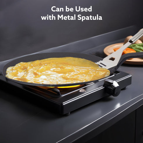 Royal Pre Seasoned Cast Iron Tawa, 26 CM Diameter, No Chemical Coating, Long Rigid Handle, Fast Heating, Heavy Weight, Gas Oven Compatible, Roti, Chapathi, Paratha, Omlette Maker,Black