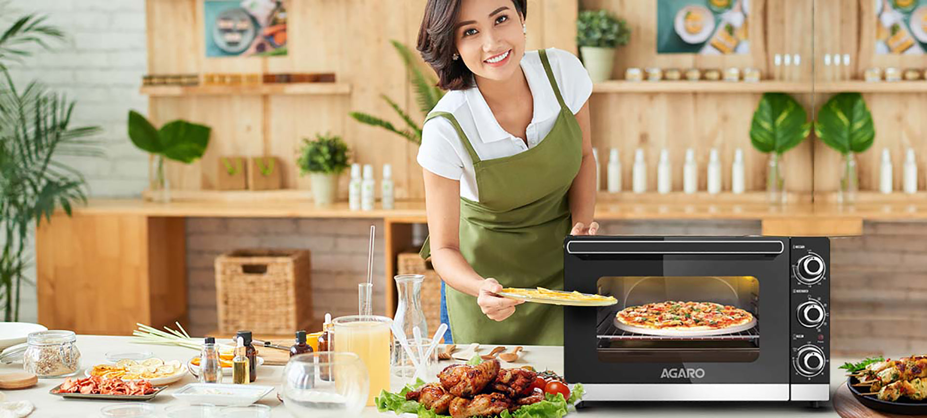 https://agarolifestyle.com/cdn/shop/articles/OTG__5_1900_x_858_Everything_that_you_need_to_know_about_oven_toaster_grill_OTG_5_copy.jpg?v=1683802201
