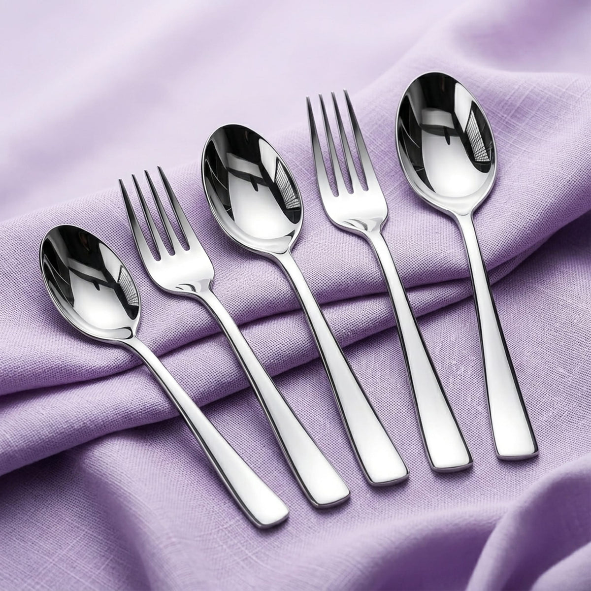 Elite 40-Piece Gold Stainless Steel Cutlery Set, Mirror Finish, Food Grade & Rust Resistant, Includes 8 Tea Spoons, 8 Dessert Spoons, 8 Dessert Forks, 8 Dinner Spoons & 8 Dinner Forks